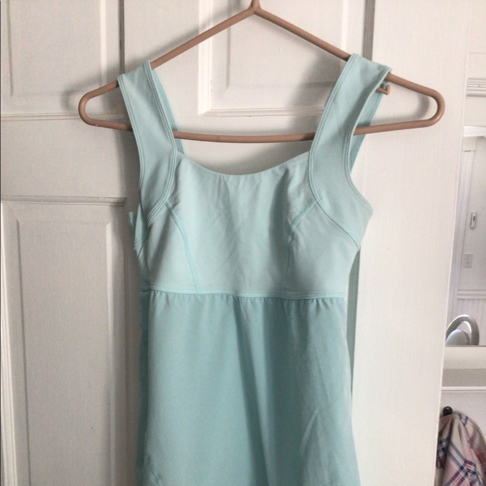 Lululemon tank